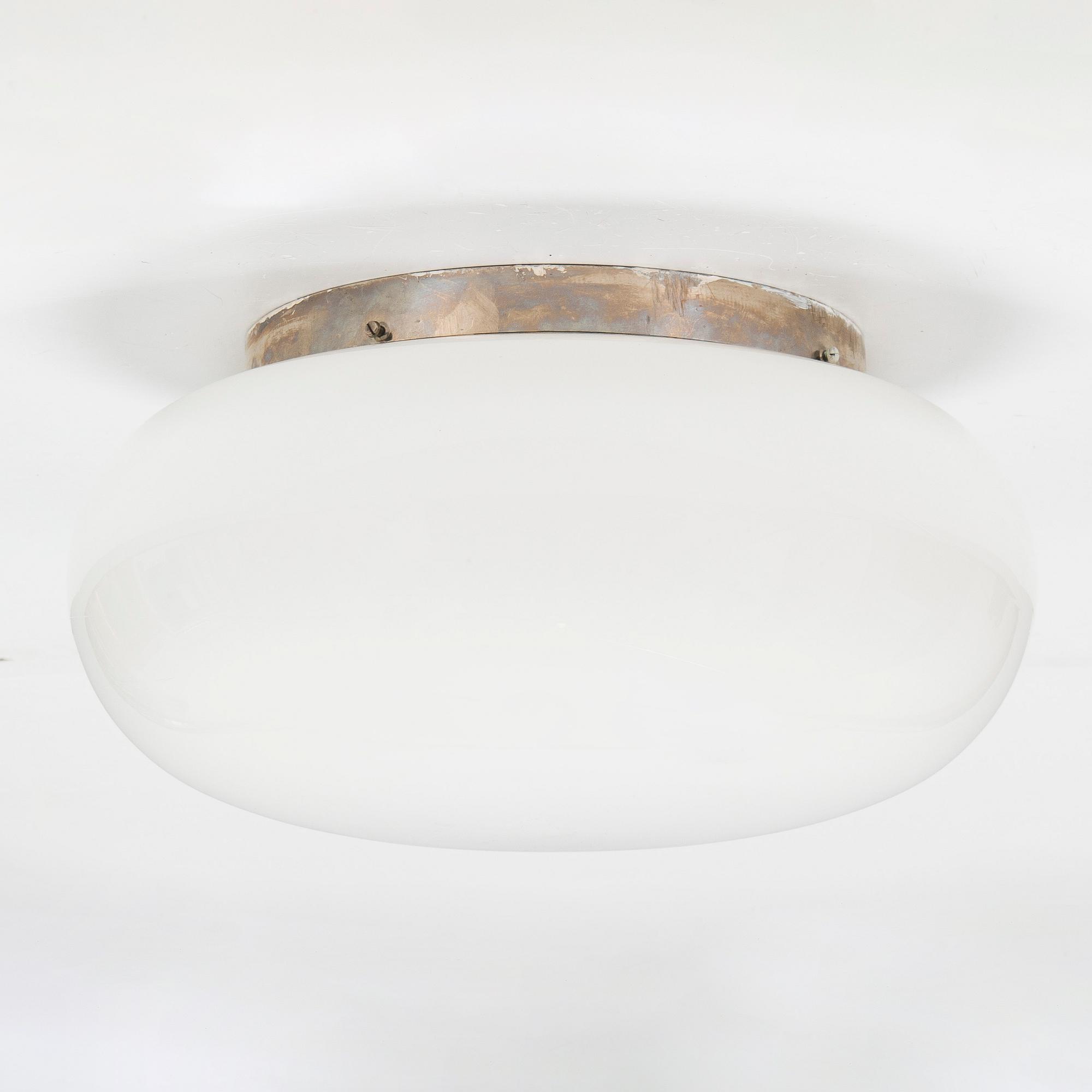 Paavo Tynell, a 1950's '1622' ceiling light for Taito.