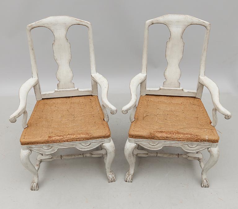 KARMSTOLAR, 1 par, senbarockstil, 1800-talets andra hälft.