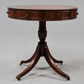 BORD, s k Drumtable, England, 1900-tal.