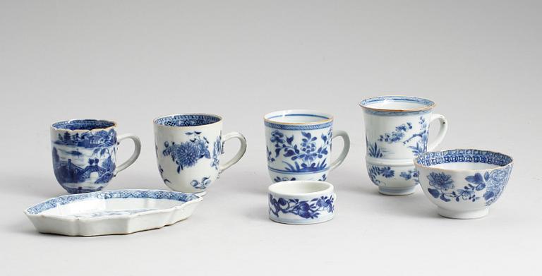 PORSLINSFÖREMÅL, 7 delar, Kina, 1700-/1800-tal.