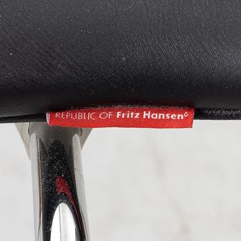 Arne Jacobsen, Chair, "Grand Prix", Fritz Hansen.