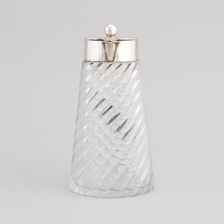 A German glass and silver carafe, mark of Wilhelm Binder, Bremen, Schwäbisch Gmünd, circa 1900.