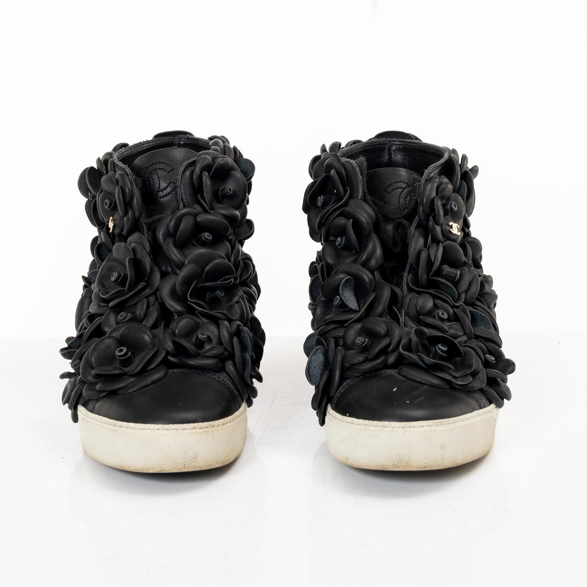 Chanel, sneakers, size 37.