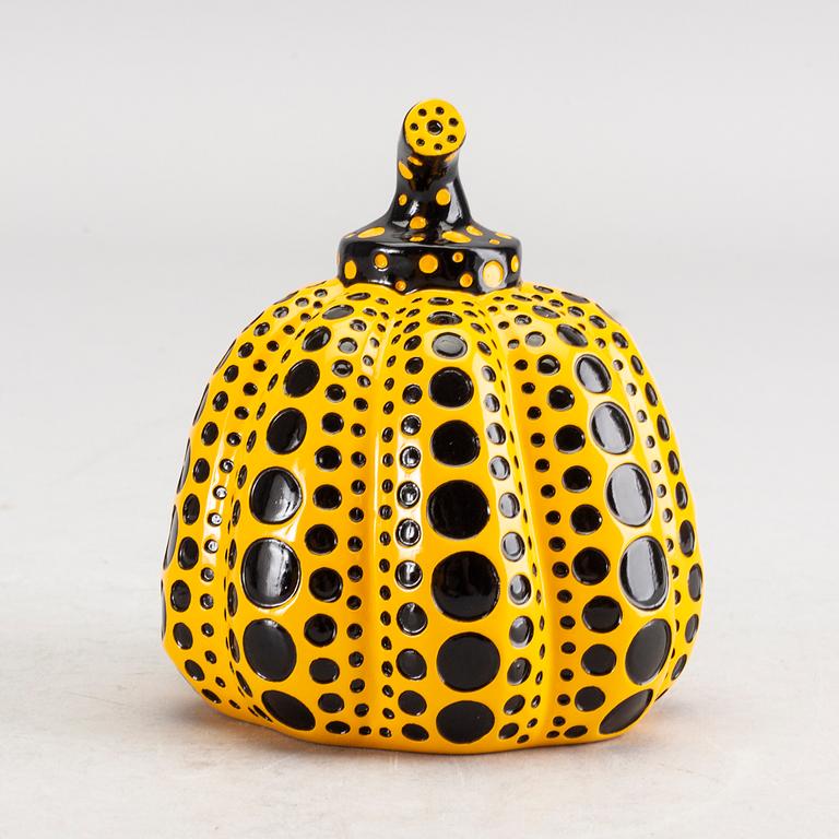 YAYOI KUSAMA, efter, objekt/multipel, "Pumpkin", utgiven av Benesse Holdings Inc., Naoshima, Japan, 2013. Stämplad.