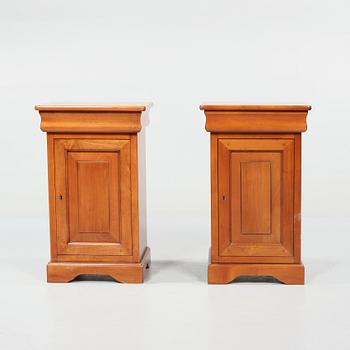 SÄNGBORD, ett par, Consorzio Mobili, Italien, 1900-talets andra hälft.