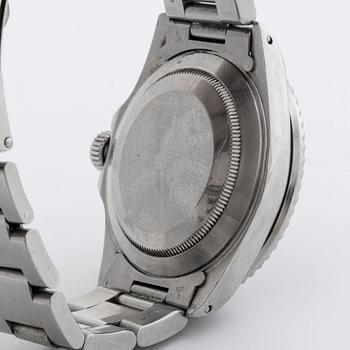 ROLEX OYSTER PERPETUAL DATE SUBMARINER WRIST WATCH, 40 mm.