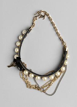 1735. HALSBAND, 1 st, Louis Vuitton.