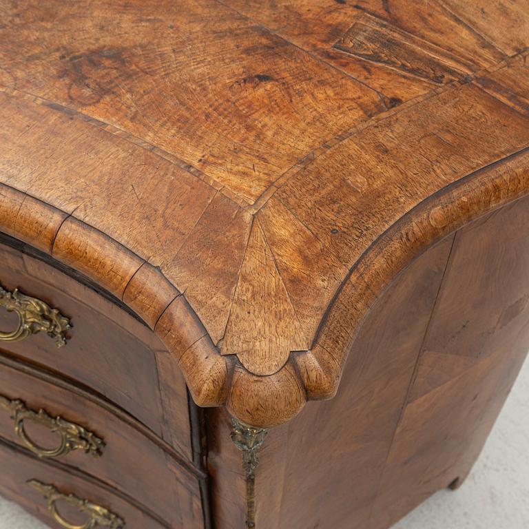 A late Baroque chest of drawers, mid-18th Century.
