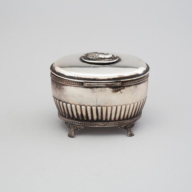 A Swedish early 20th century silver sugar-casket, mark of CG Hallberg, Stockholm 1908.