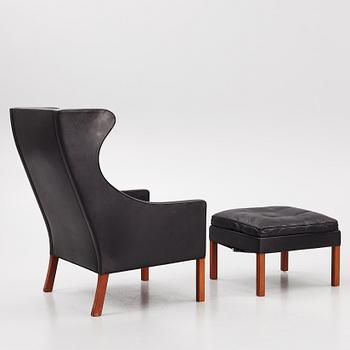 Børge Mogensen, fåtölj med fotpall, modell 2204, Fredericia Stolefabrik, Danmark.