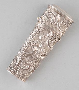 ETUI, silver, sannolikt England, 1700/1800-tal. Vikt ca 24 g.