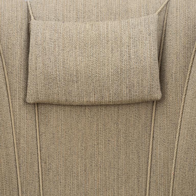 Armchair, Swedish modern, first half of the 20th century.