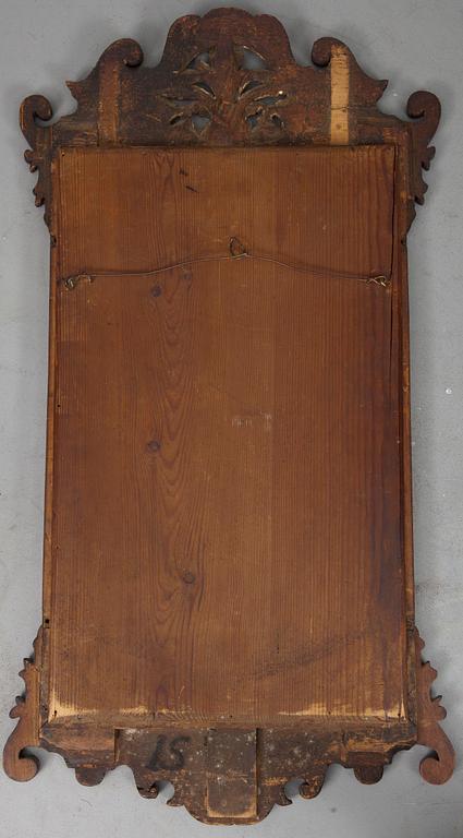 SPEGEL, rokoko, valnöt, Ryssland/Baltikum, 1700-tal.