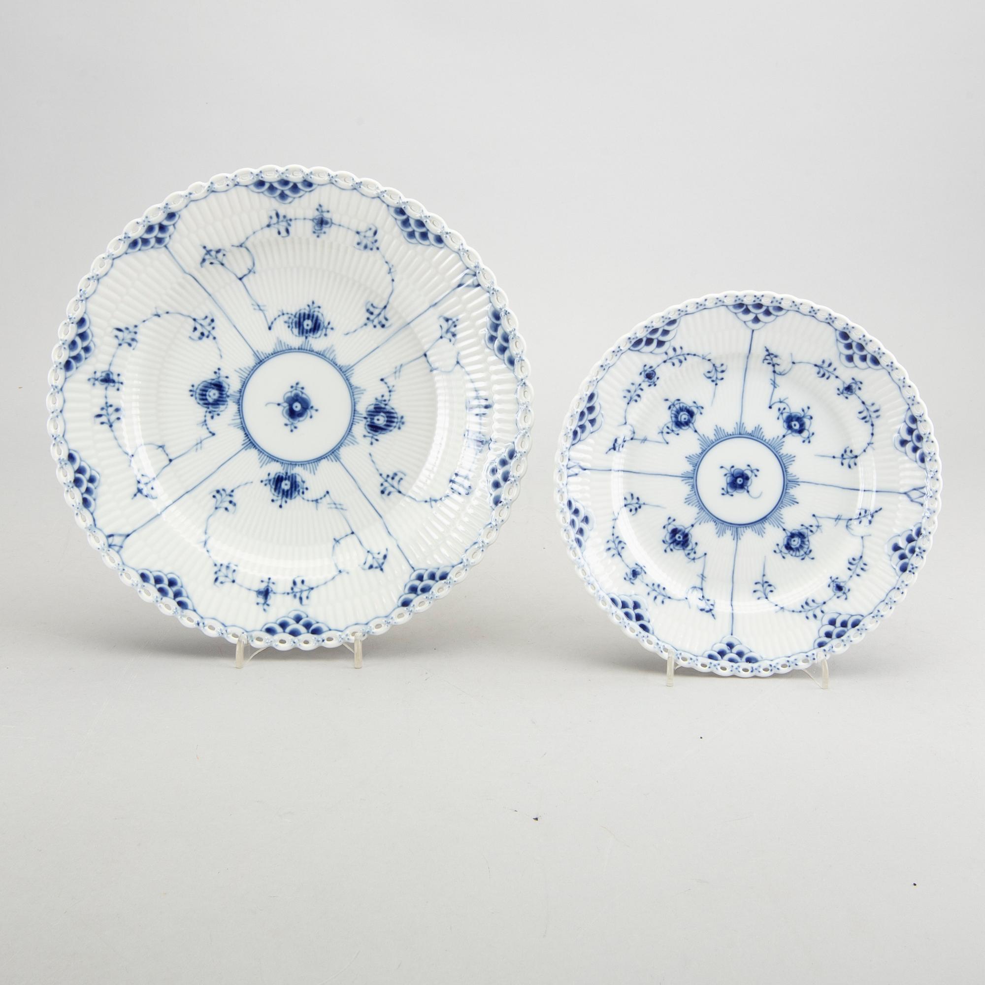 Servis 25 dlr Musselmalet Helblonde Royal Copenhagen Danmark 1900-talets senare del porslin.