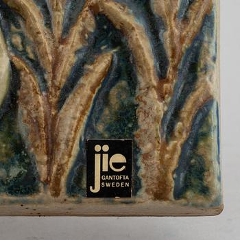 Two Swedish stoneware pieces, including a figurine by Lisa Larson, second half of the 20th Century.