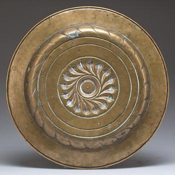 DOPFAT, mässing. Nürnberg, 1500-tal.