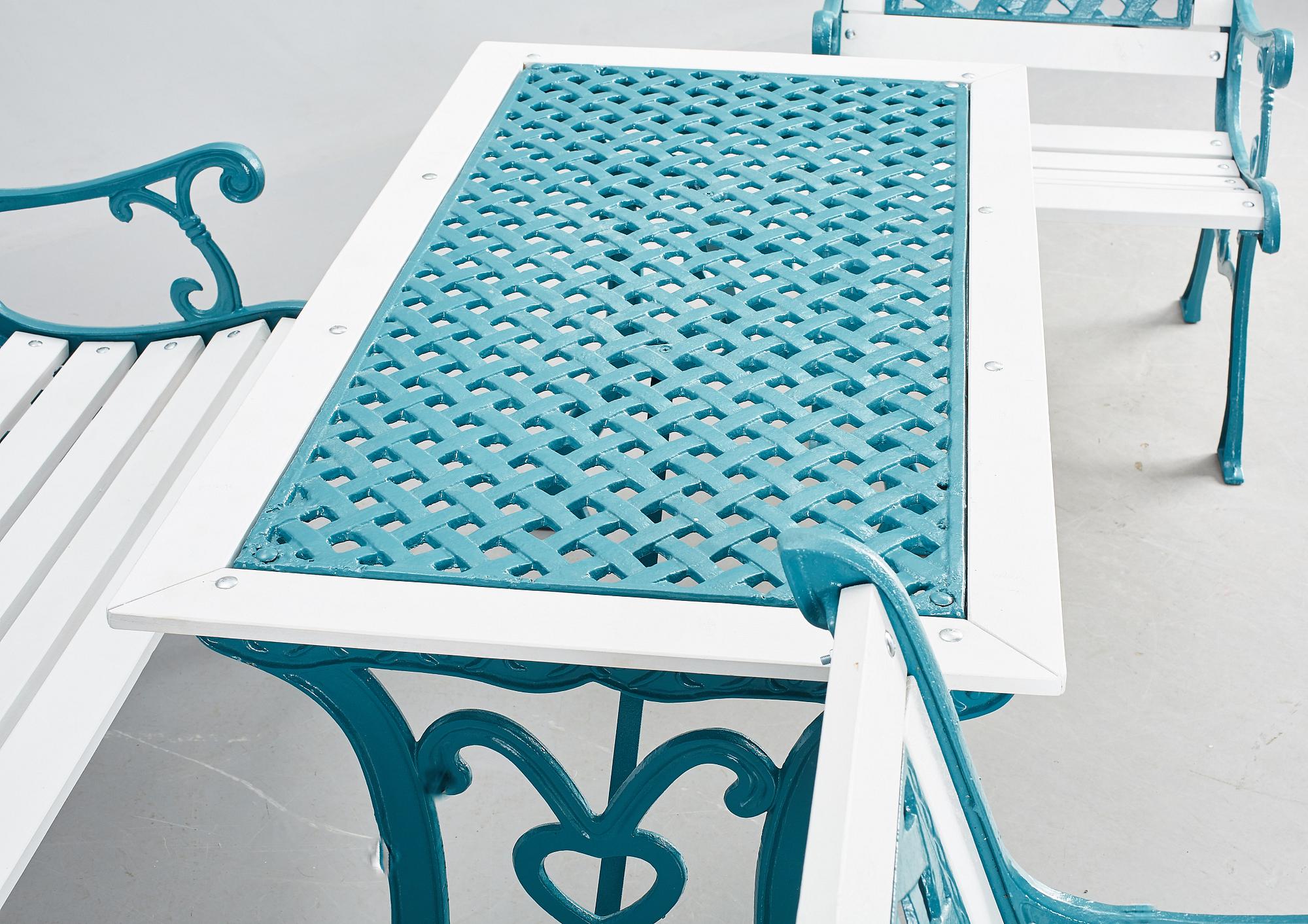 TRÄDGÅRDSMÖBLER, 4 delar, gjutjärn. Modern tillverkning.