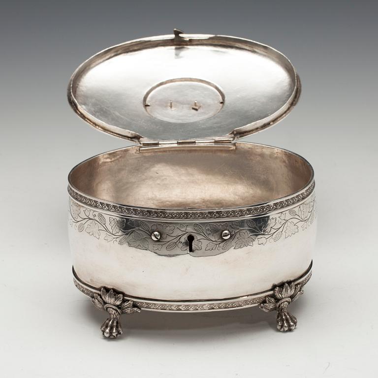 SOCKERSKRIN, silver, Lorenz Georg Weis, Norrköping 1819. Vikt 590,8 g.