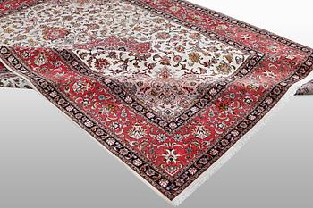 Matta, Täbriz part silk, 60 Raj, ca 355 X 254 cm.