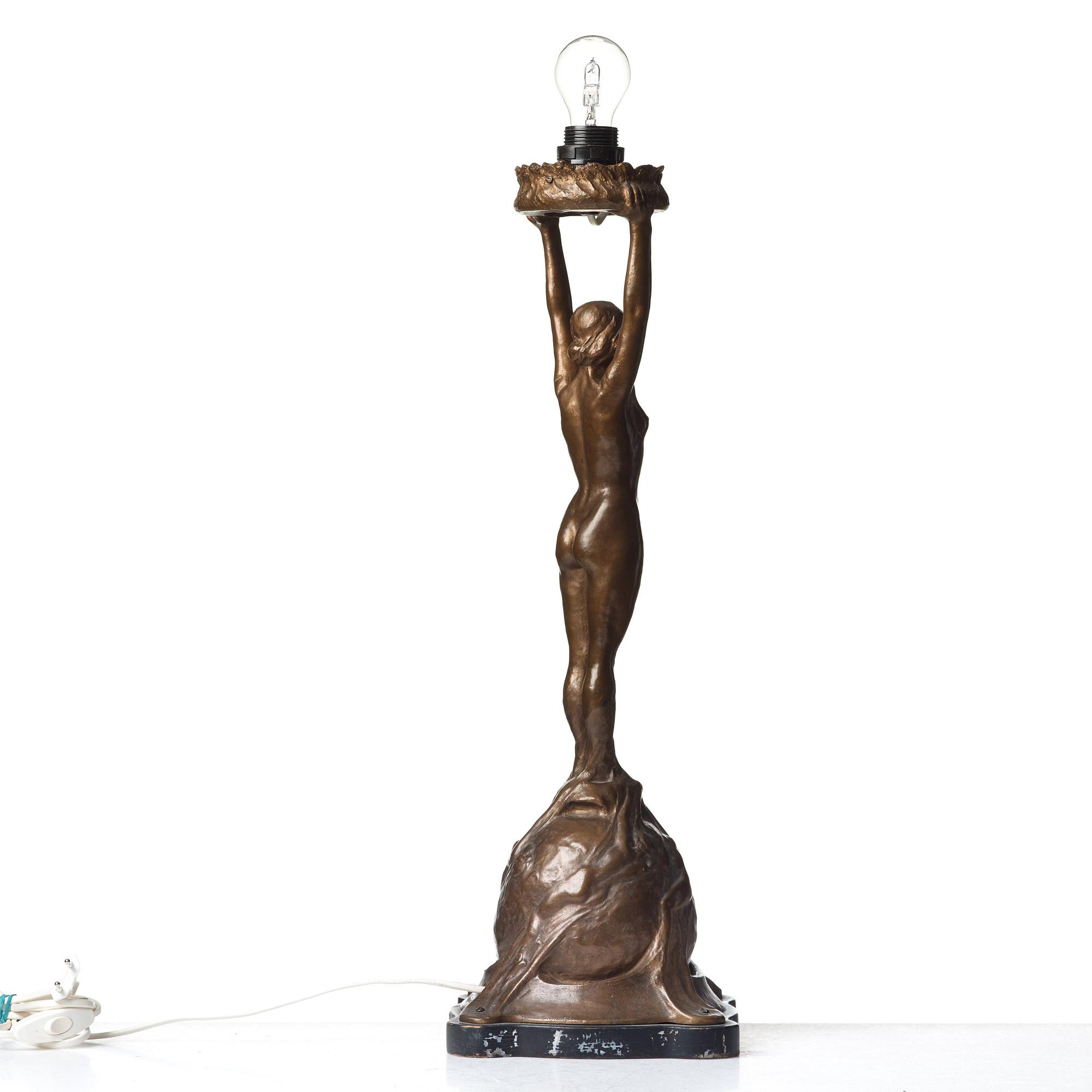 Gerda Sprinchorn, bordslampa, "Solen", Herman Bergmans Gjuteri, Stockholm, jugend.