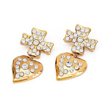 528. CHRISTIAN LACROIX, a pair of earclips.