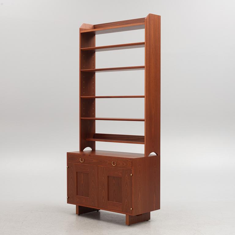 Josef Frank, a model B2112 bookcase, Firma Svenskt Tenn, post 1985.