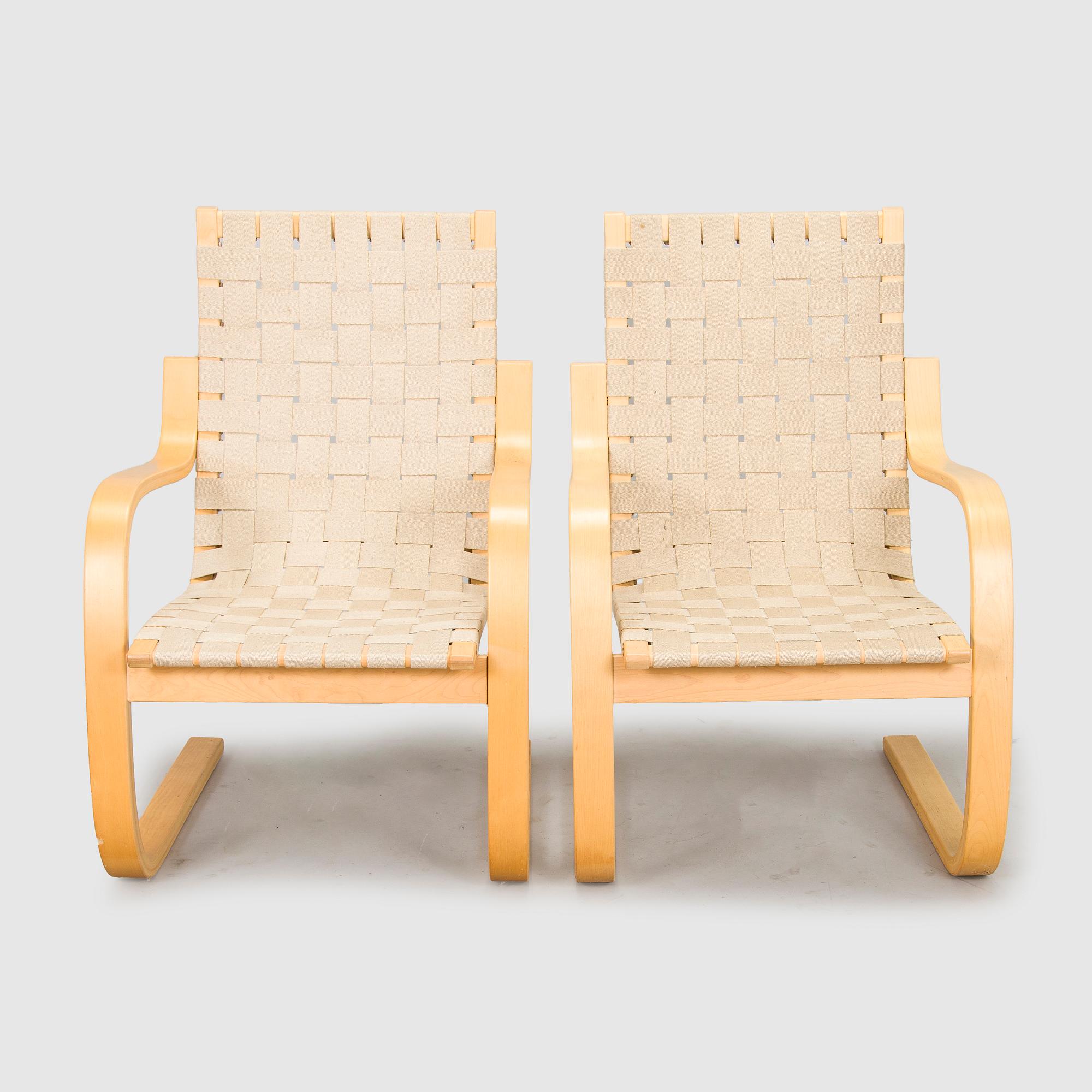 Alvar Aalto, nojatuolipari malli 406 Artek 1900-luvun loppu.