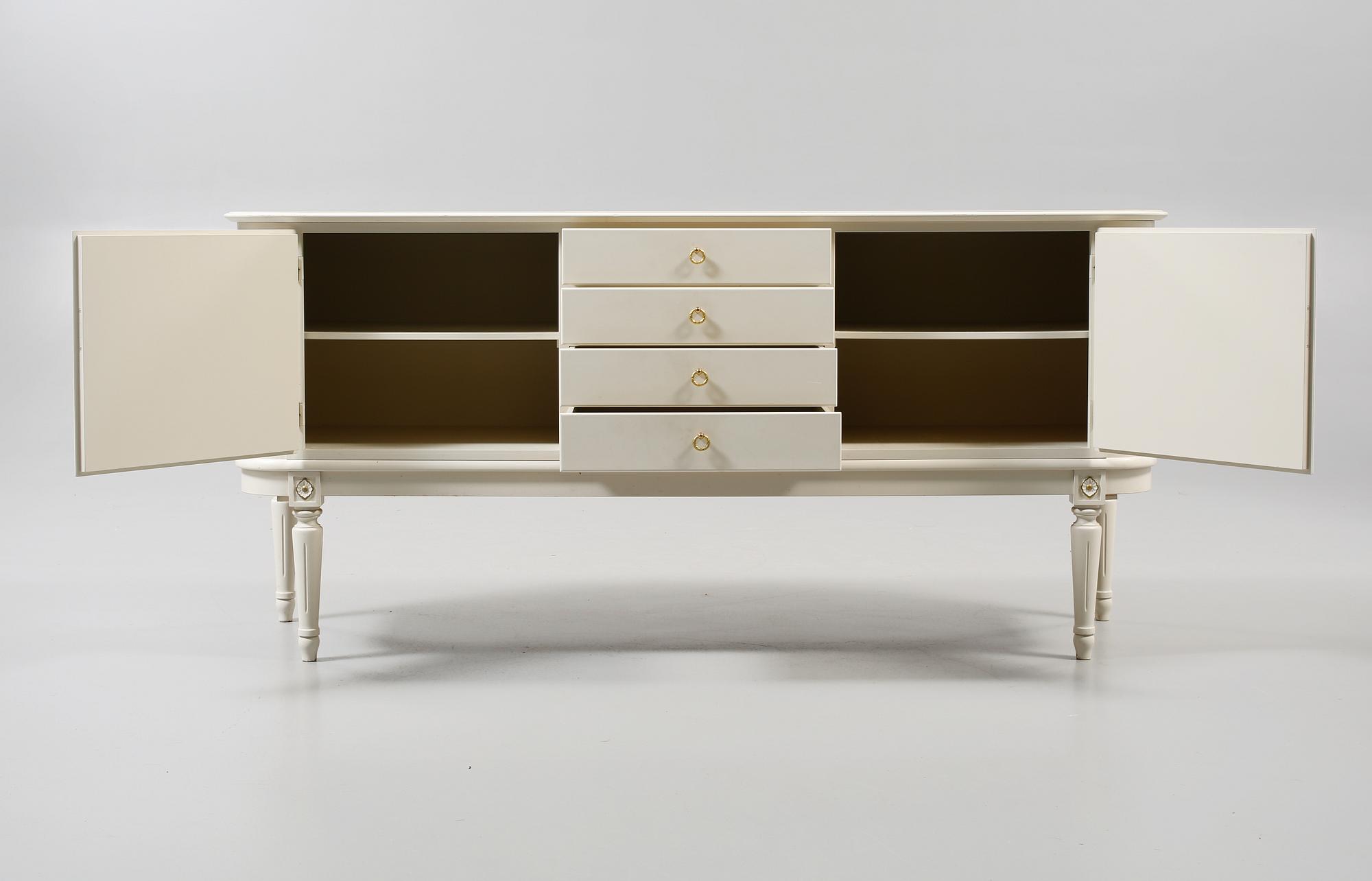 SIDEBOARD, gustaviansk stil, 1900-talets andra hälft.