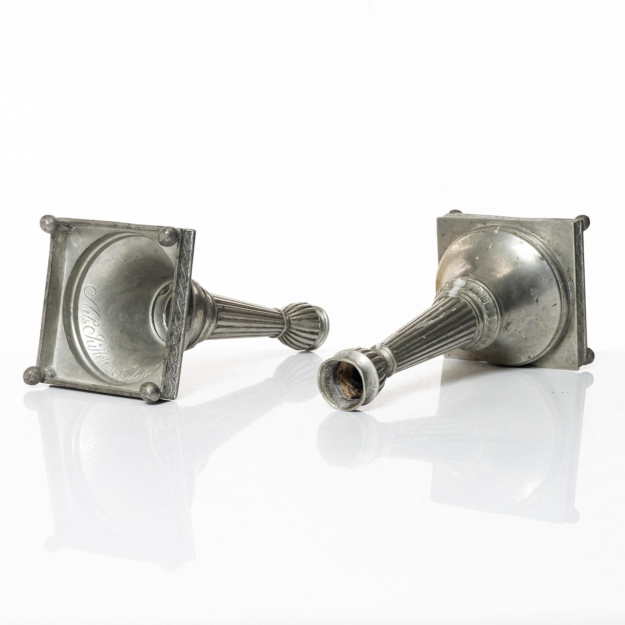 Nils Erik Justelius, ljusstakar, ett par, tenn, Eksjö 1812.