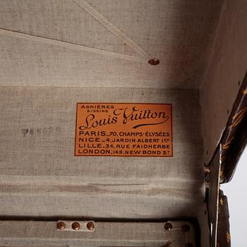 LOUIS VUITTON, a Monogram canvas trunk, early 20th century.