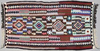 MATTA, kelim, modern tillverkning, ca 270 x 142 cm.