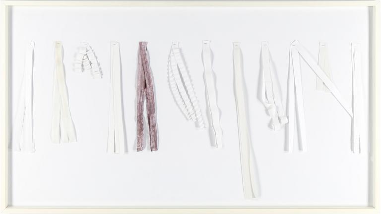HELENE BILLGREN, mixed media, "Slitet papper", signerad a tergo. Daterad 2002.
