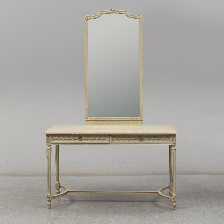 A 1930/40's mirror with table.