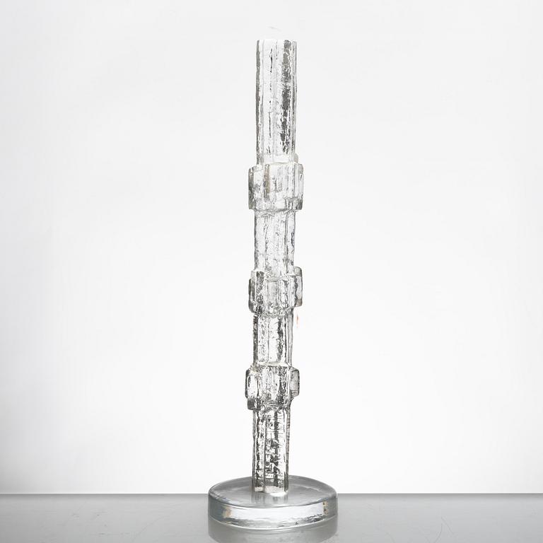 Edvin Öhrström, a glass sculpture, Lindshammar 1988.