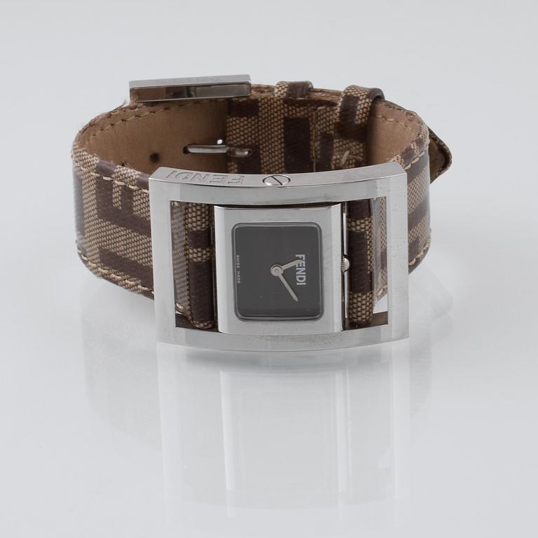 ARMBANDSUR, dam, Fendi.