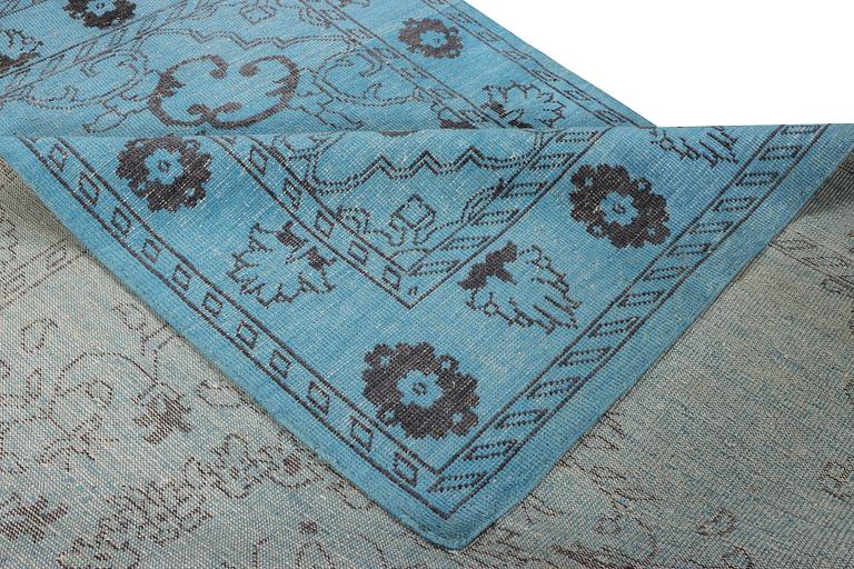 Matta, orientalisk, vintage design, ca. 364 x 265 cm.