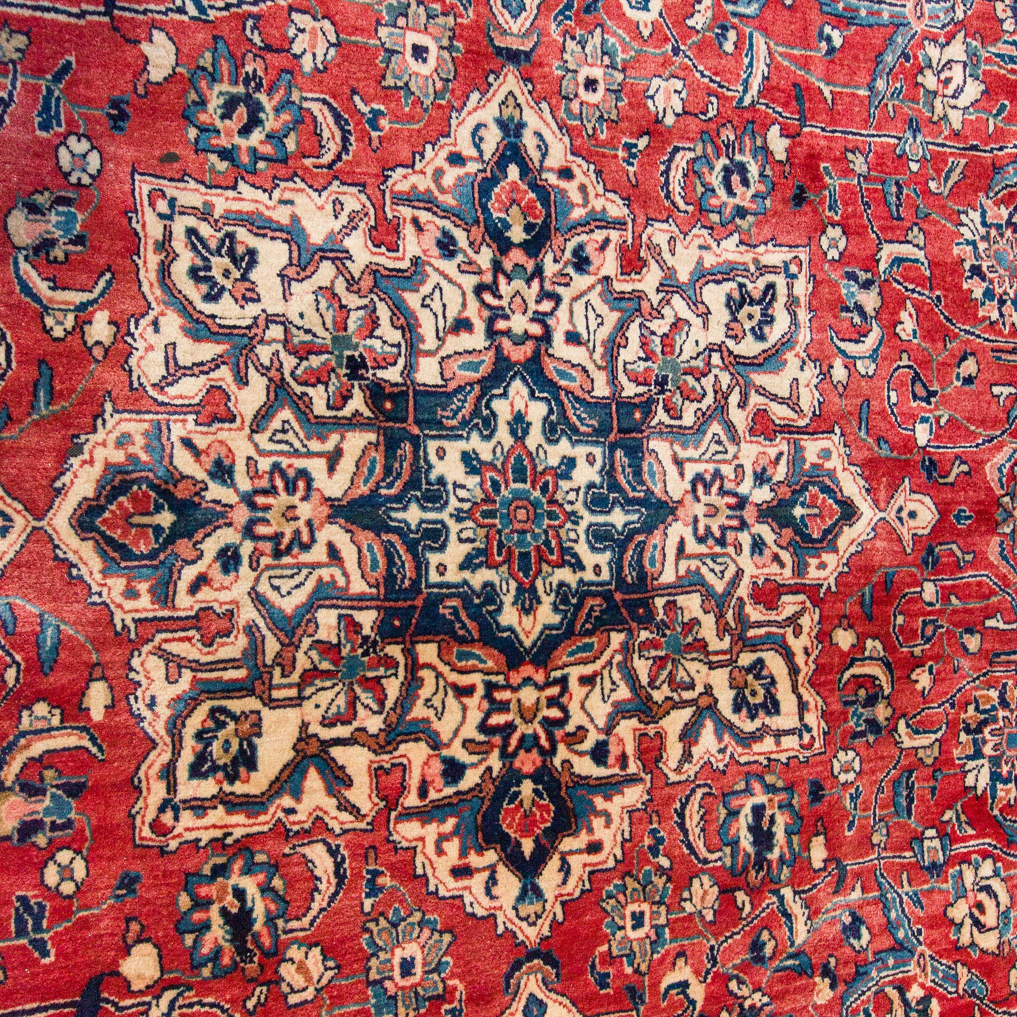 Matto, itämainen, n. 420 x 315 cm.