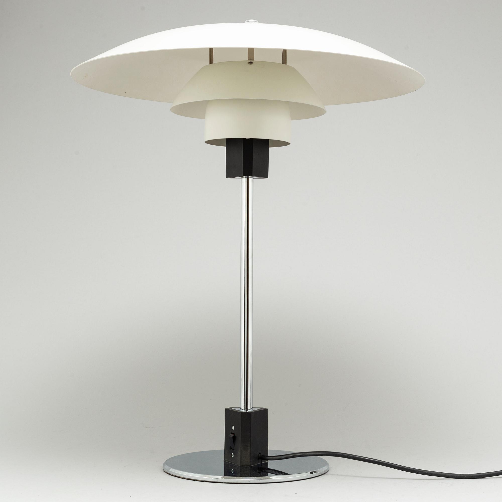 POUL HENNINGSEN, a 'PH-4/3' table lamp, for Louis Poulsen, late 20th century.