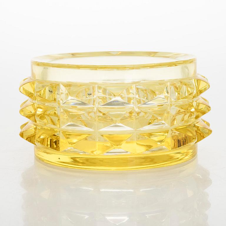 Aimo Okkolin, a 'Serpentine' 6577 bowl signed Aimo Okkolin Riihimäen Lasi Oy.