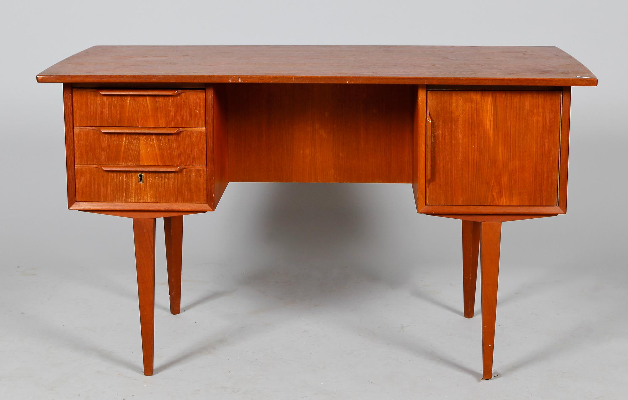 SKRIVBORD, 1950-tal.