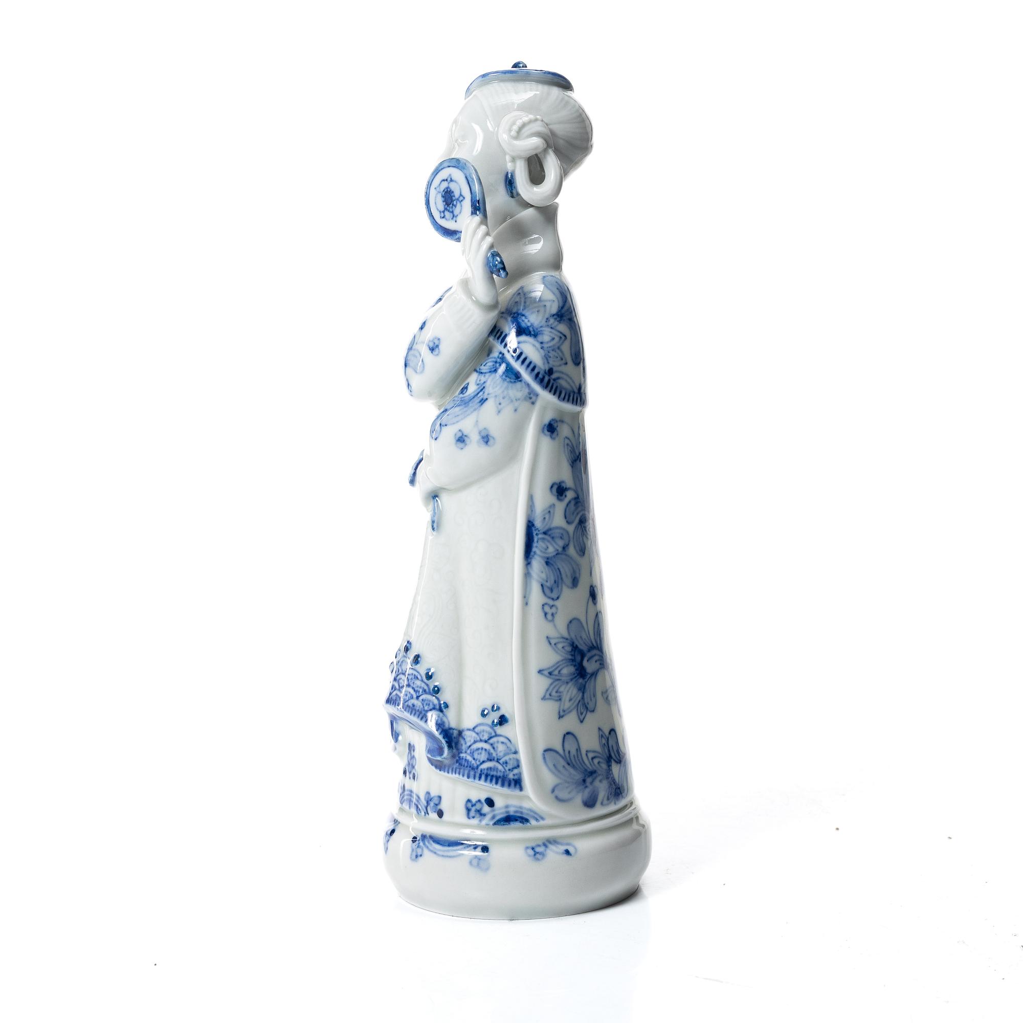 Georg Thylstrup, Figurine, model 1604, porcelain, Royal Copenhagen, Denmark, first half of the 20th century.