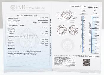 Örhängen, 18K vitguld och diamanter ca 1.01 ct tot. AIG-certifikat.