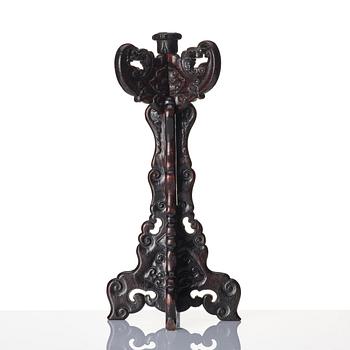 A collapsable hardwood hat stand, Qing dynasty.