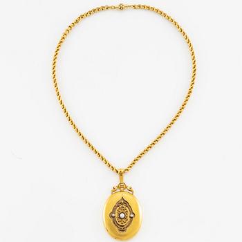 Medaljong 18K guld med pärlor med kedja 18K guld.