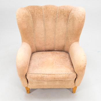 A 1950s armchair.