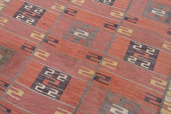 Märta Måås-Fjetterström, matta, "Röda Esset", rölakan, ca 261 x 201 cm, signerad MMF.