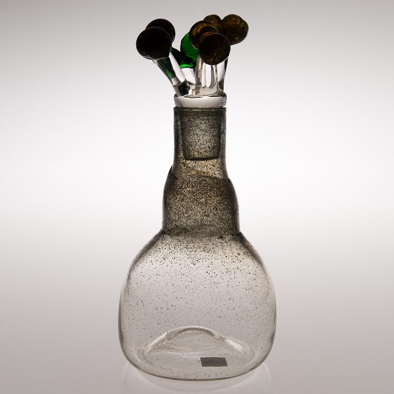 A Pompom decanter. signed Oiva Toikka Nuutajärvi Notsjö from the late 1960s.