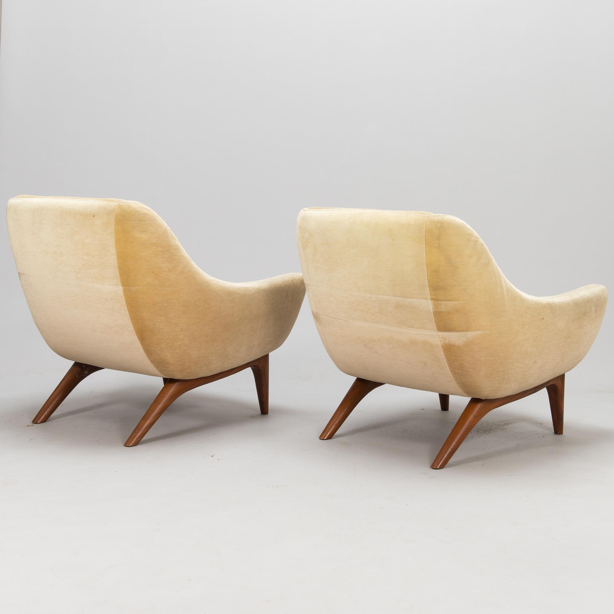 ILLUM WIKKELSÖ, Fåtöljer ett par, ML-140, för A. Mikael Laursen & Søn, Århus 1950-tal.