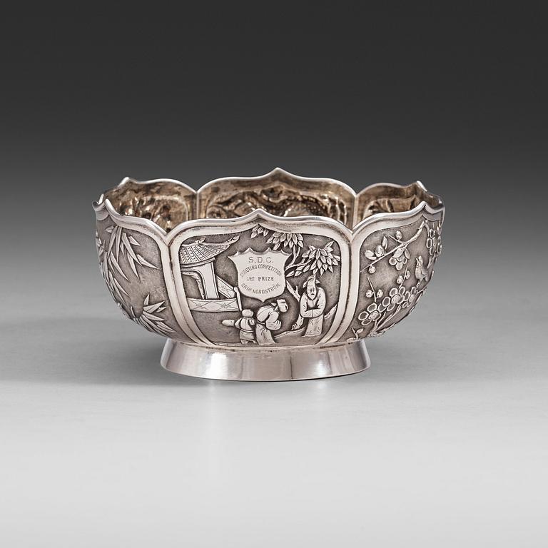 A Chinese silver bowl, 20th century. Unidentified marks.