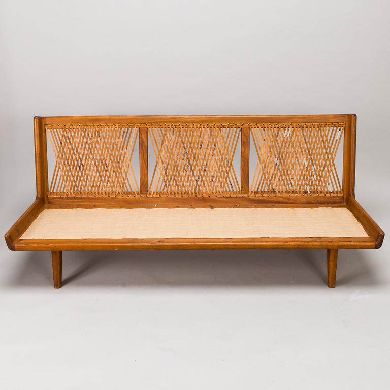 CARL GUSTAF HIORT AF ORNÄS, A mid-20th century 'Studio' sofa for Puunveisto Oy - Wood work Ltd.